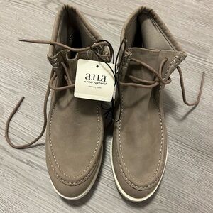 A.N.A - A New Approach Memory Foam Chukka Boots - Beige Grey - Size 7.5